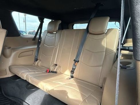 Used 2018 Cadillac Escalade ESV Platinum image 17