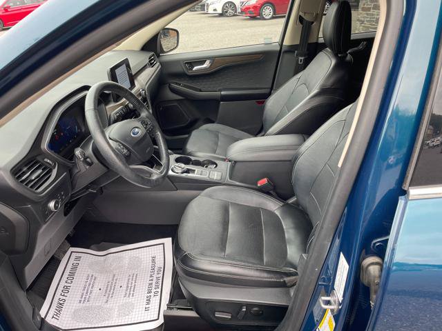 Used 2020 Ford Escape Titanium AWD/4WD image 14