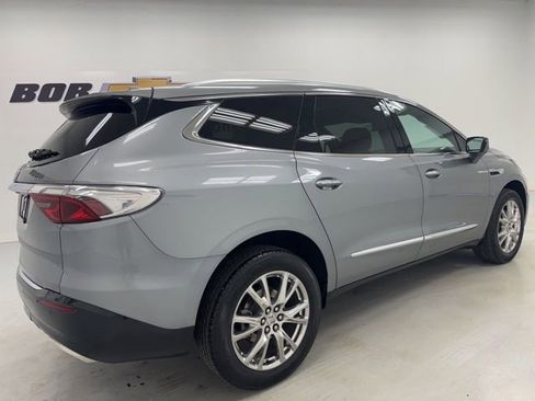 Used 2023 Buick Enclave Essence w/ Experience Buick Package FWD image 5