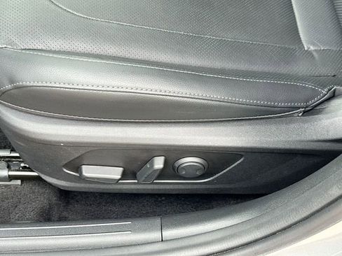 Used 2023 Hyundai Elantra Limited w/ Cargo Package image 16