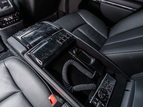 Used 2009 Maybach 57 S image 28