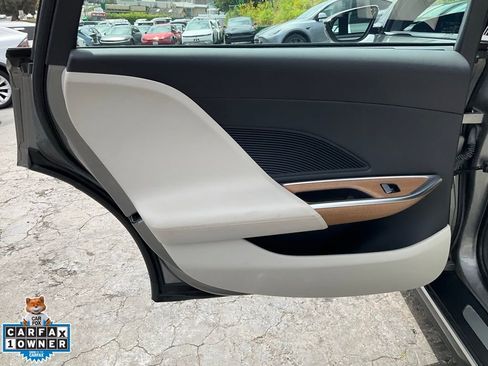 Used 2023 Lucid Air Touring AWD/4WD image 31