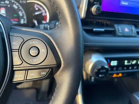 Used 2024 Toyota RAV4 XLE Premium image 24