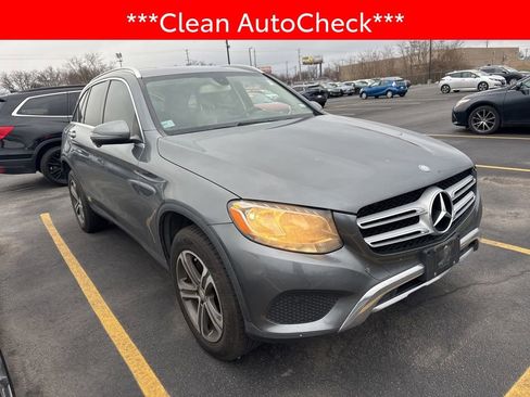 Used 2017 Mercedes-Benz GLC 300 image 3