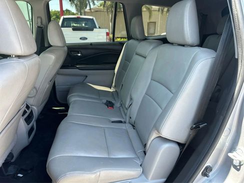 Used 2022 Honda Pilot Special Edition image 10