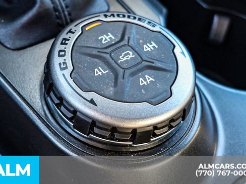 Used 2023 Ford Bronco Wildtrak image 46