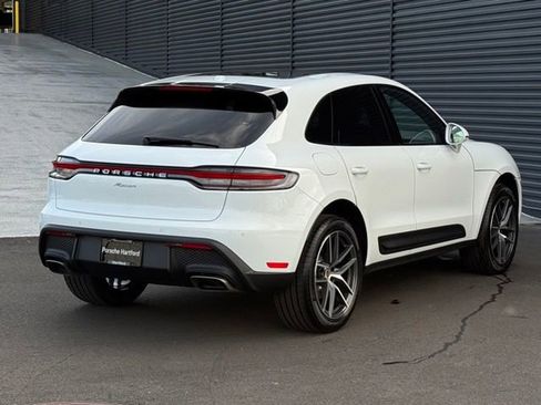 Used 2026 Porsche Macan AWD/4WD image 7