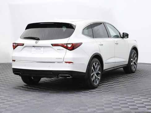 Certified 2023 Acura MDX SH-AWD w/ Technology Package image 9