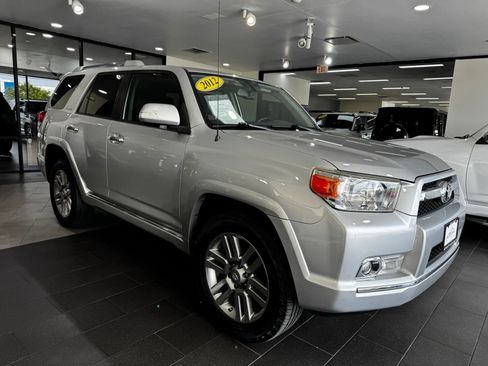Used 2012 Toyota 4Runner Limited AWD/4WD image 6