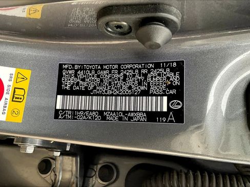 Used 2019 Lexus UX 200 image 33