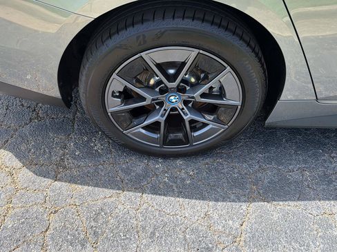 Used 2023 BMW i4 eDrive35 w/ Premium Package RWD image 39