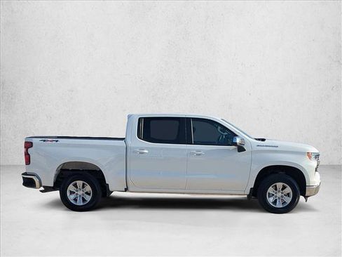 Used 2025 Chevrolet Silverado 1500 LT AWD/4WD image 4