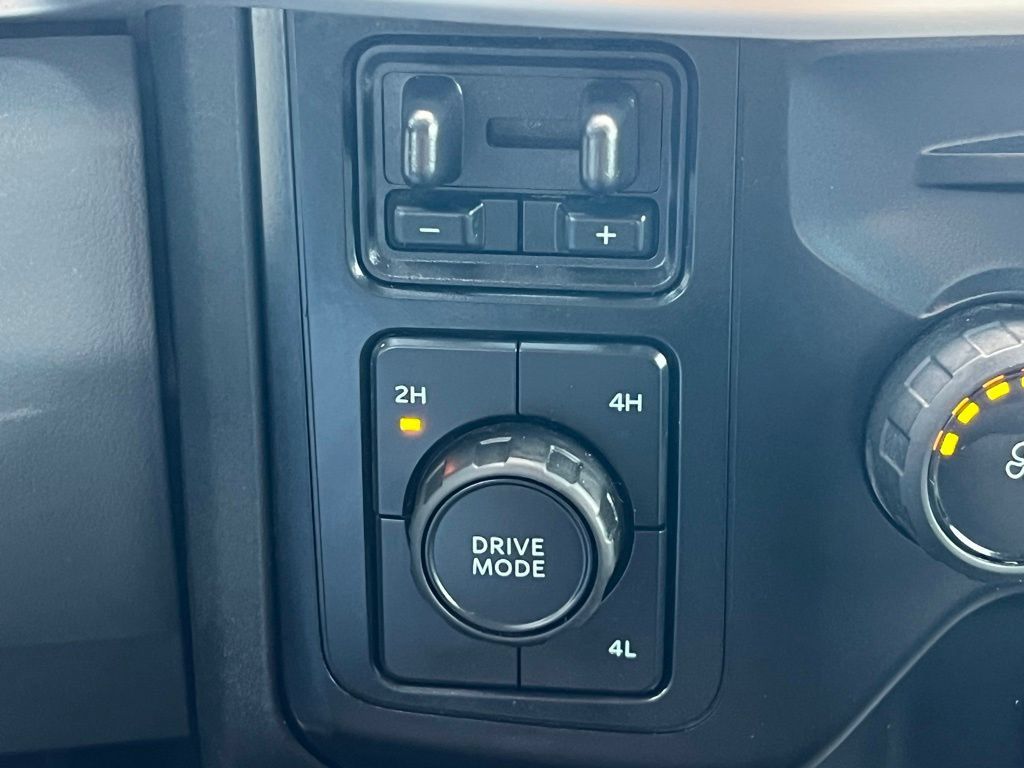 Used 2024 Ford F350 XL AWD/4WD image 32