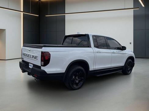 Used 2026 Honda Ridgeline Black Edition image 6