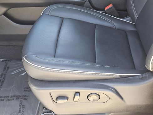 Used 2025 Chevrolet Tahoe Premier image 24