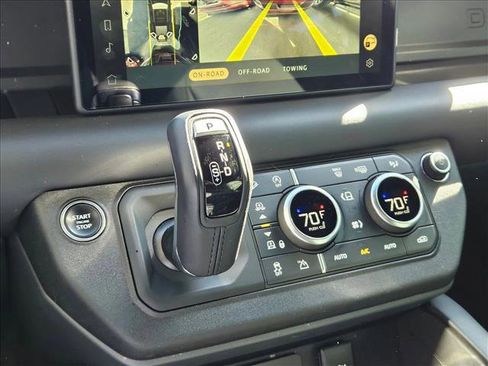 Used 2024 Land Rover Defender 110 X-Dynamic SE image 11