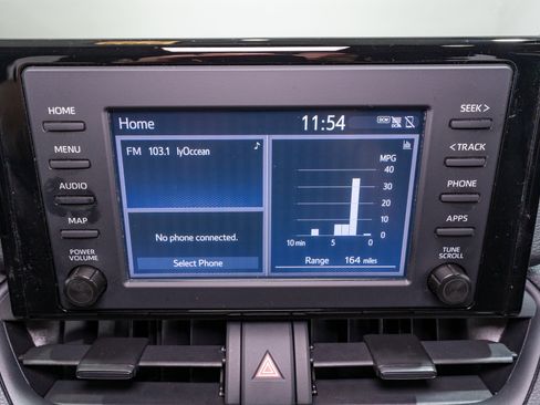 Used 2019 Toyota RAV4 LE AWD/4WD image 15