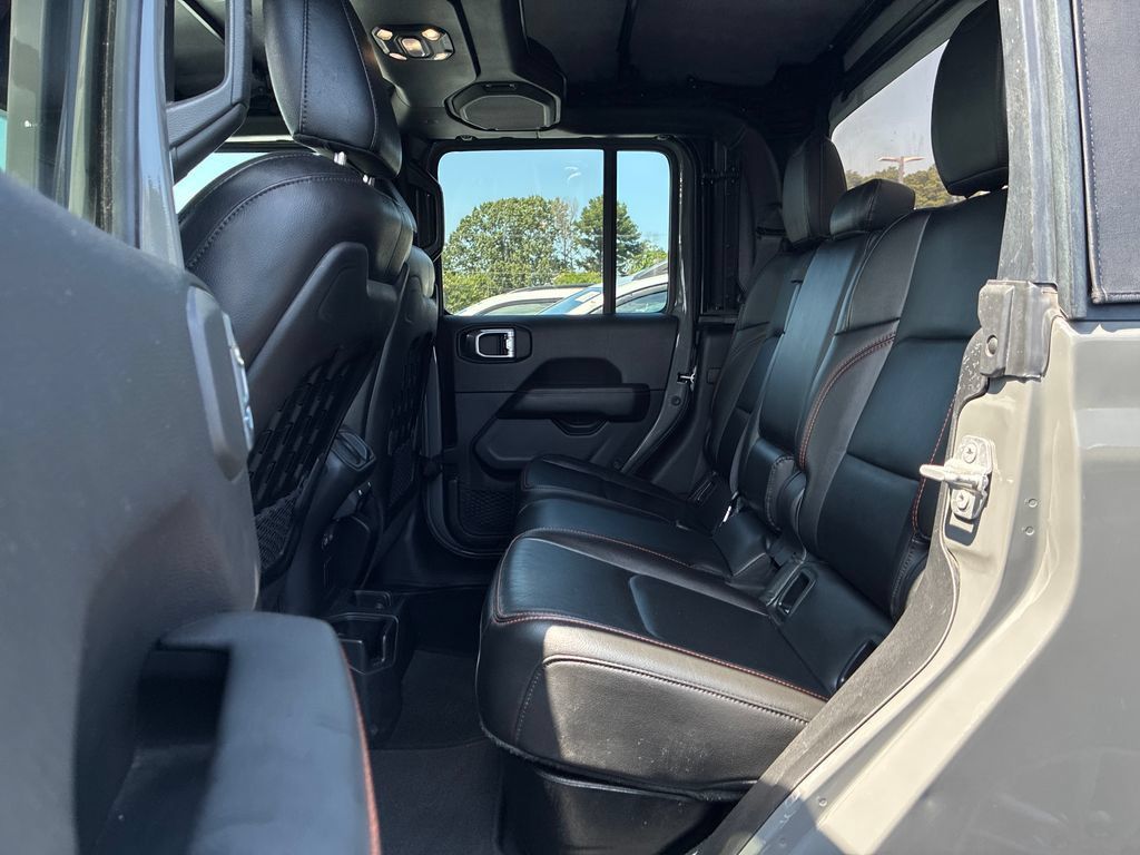 Used 2022 Jeep Gladiator Mojave w/ Cold Weather Group AWD/4WD image 12