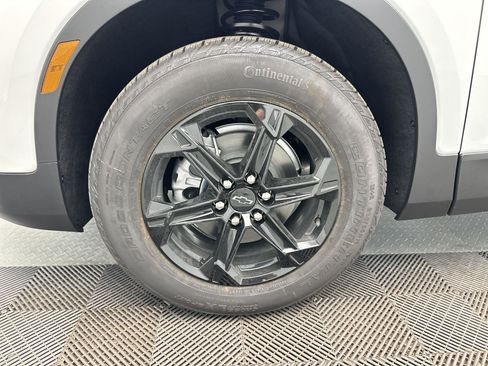 New 2026 Chevrolet Blazer LT w/ Midnight/Sport Edition AWD/4WD image 12