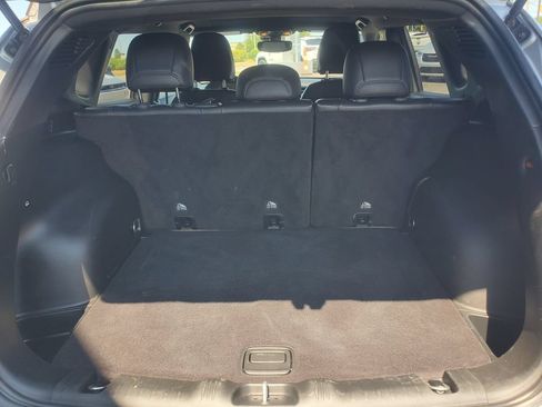 Used 2023 Jeep Compass Limited AWD/4WD image 25