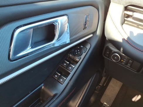 New 2026 Ford Explorer ST-Line image 12