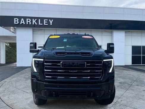 Certified 2025 GMC Sierra 2500 AT4 AWD/4WD image 8