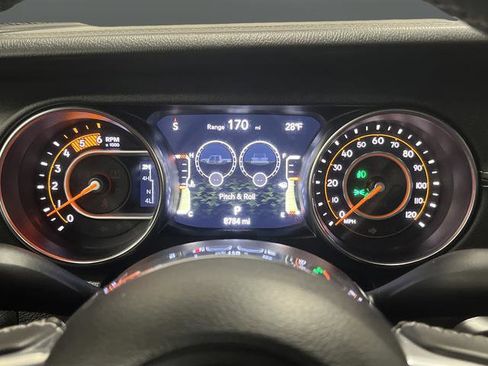 Used 2022 Jeep Gladiator Overland w/ Popular Equipment Package image 16