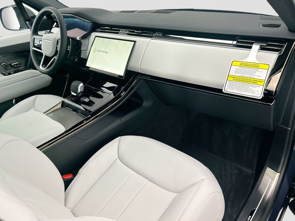New 2026 Land Rover Range Rover Sport SE AWD/4WD image 16