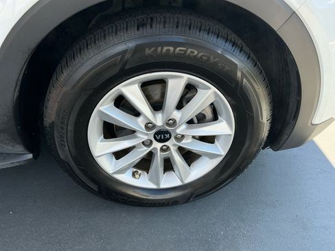 Used 2020 Kia Sorento LX w/ LX I4 Convenience Package FWD image 30