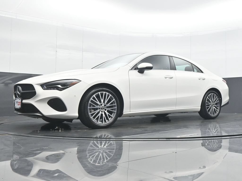 Used 2025 Mercedes-Benz CLA 250 4MATIC image 31