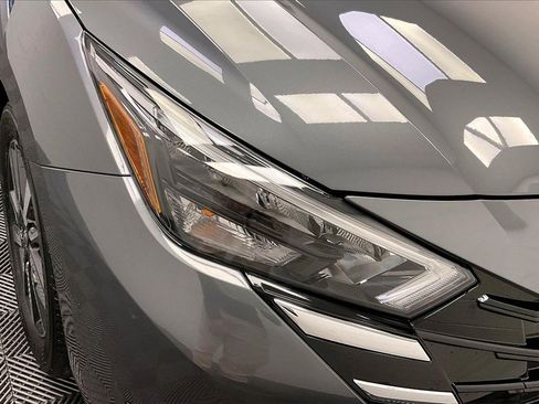 Certified 2025 Nissan Versa SV w/ Trunk Package image 25