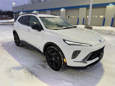 Used 2025 Buick Envision Sport Touring image 11