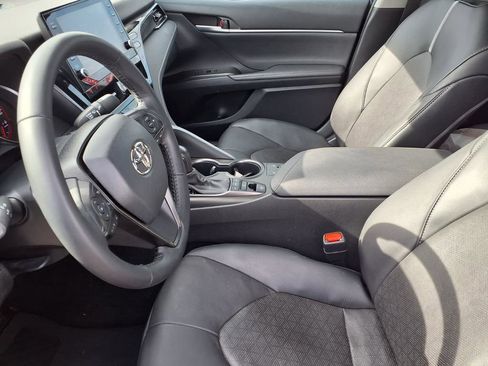 Used 2023 Toyota Camry XSE FWD image 17