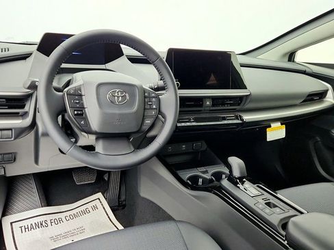 Used 2025 Toyota Prius LE image 12