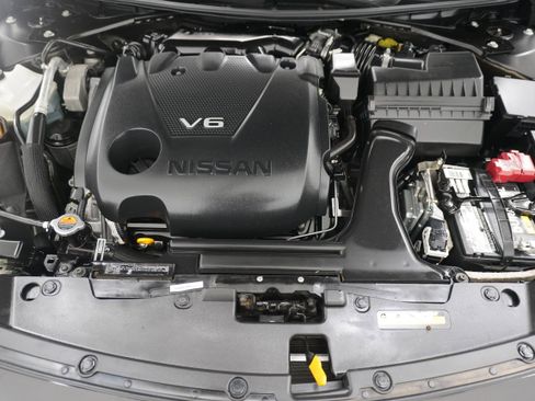 Used 2016 Nissan Maxima Platinum w/ Interior Lighting Package image 32