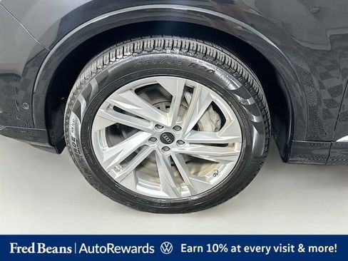 Used 2023 Audi Q7 3.0T Premium w/ Convenience Package AWD/4WD image 38
