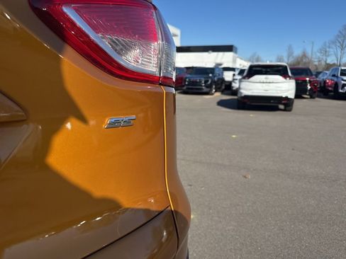Used 2016 Ford Escape SE image 23