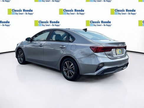 Used 2023 Kia Forte LXS FWD image 5