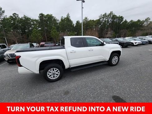 Used 2024 Toyota Tacoma SR5 image 15