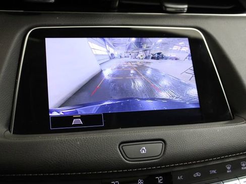 Certified 2023 Cadillac XT4 Luxury w/ Cold Weather Package image 17