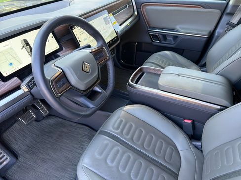 Used 2023 Rivian R1S Adventure AWD/4WD image 9
