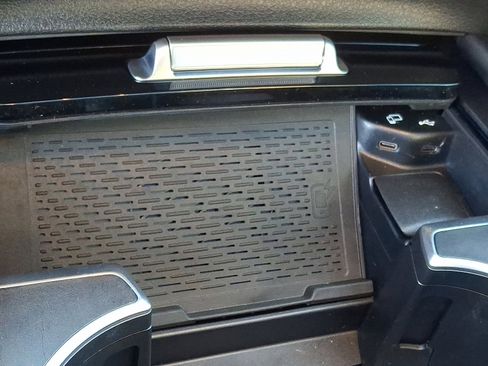 Used 2021 Mercedes-Benz GLS 580 GLS 580 image 24