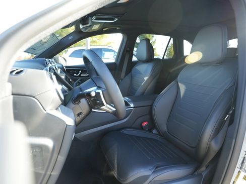 New 2026 Mercedes-Benz GLC 300 4MATIC image 32