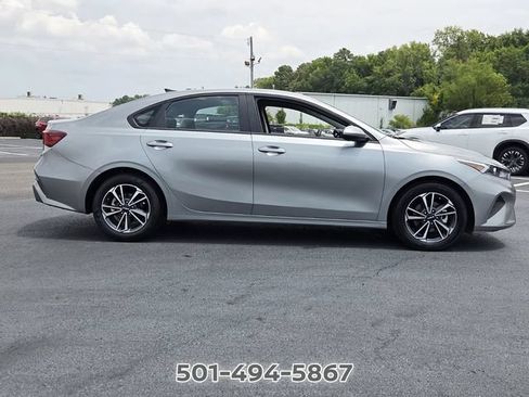 Used 2024 Kia Forte LXS FWD image 6