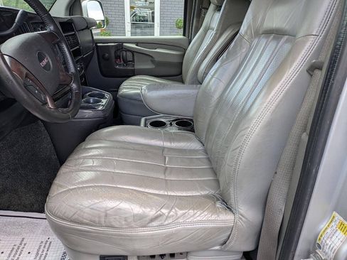 Used 2012 GMC Savana 1500 AWD image 8
