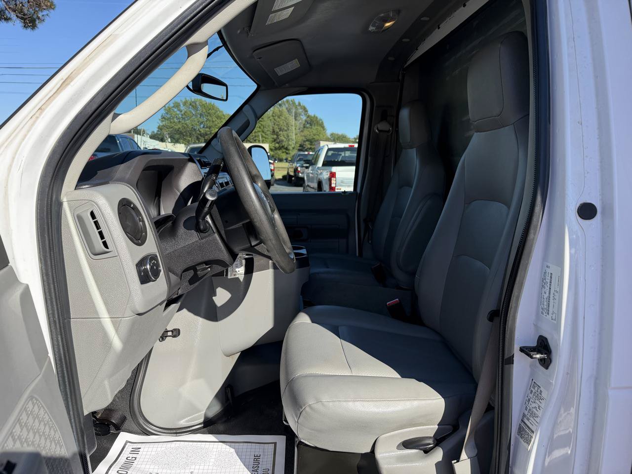 Used 2022 Ford E-350 and Econoline 350 Super Duty w/ Power Windows & Locks Group RWD image 9