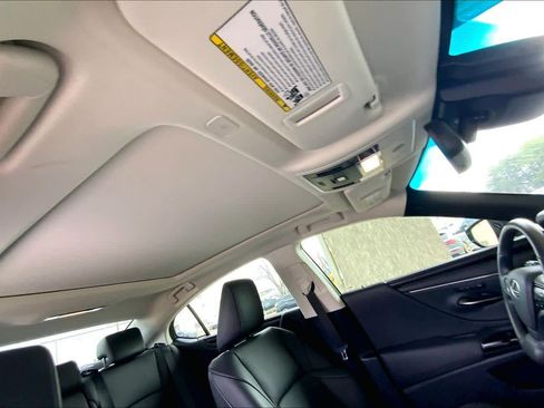 Used 2023 Lexus ES 350 w/ Premium Package image 13