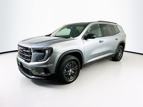 Used 2025 GMC Acadia Elevation image 3