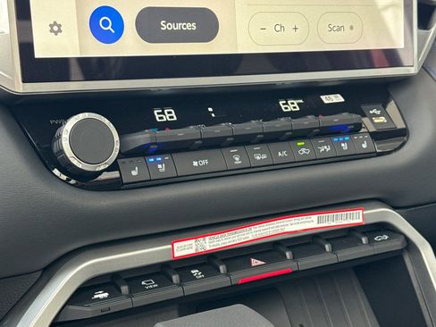 New 2025 Toyota Tundra Platinum image 22