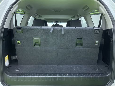 Used 2018 Lexus GX 460 image 30